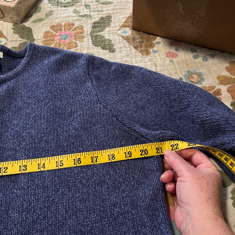 L.L. Women’s Blue Cardigan NWOT - Picture 3 of 4